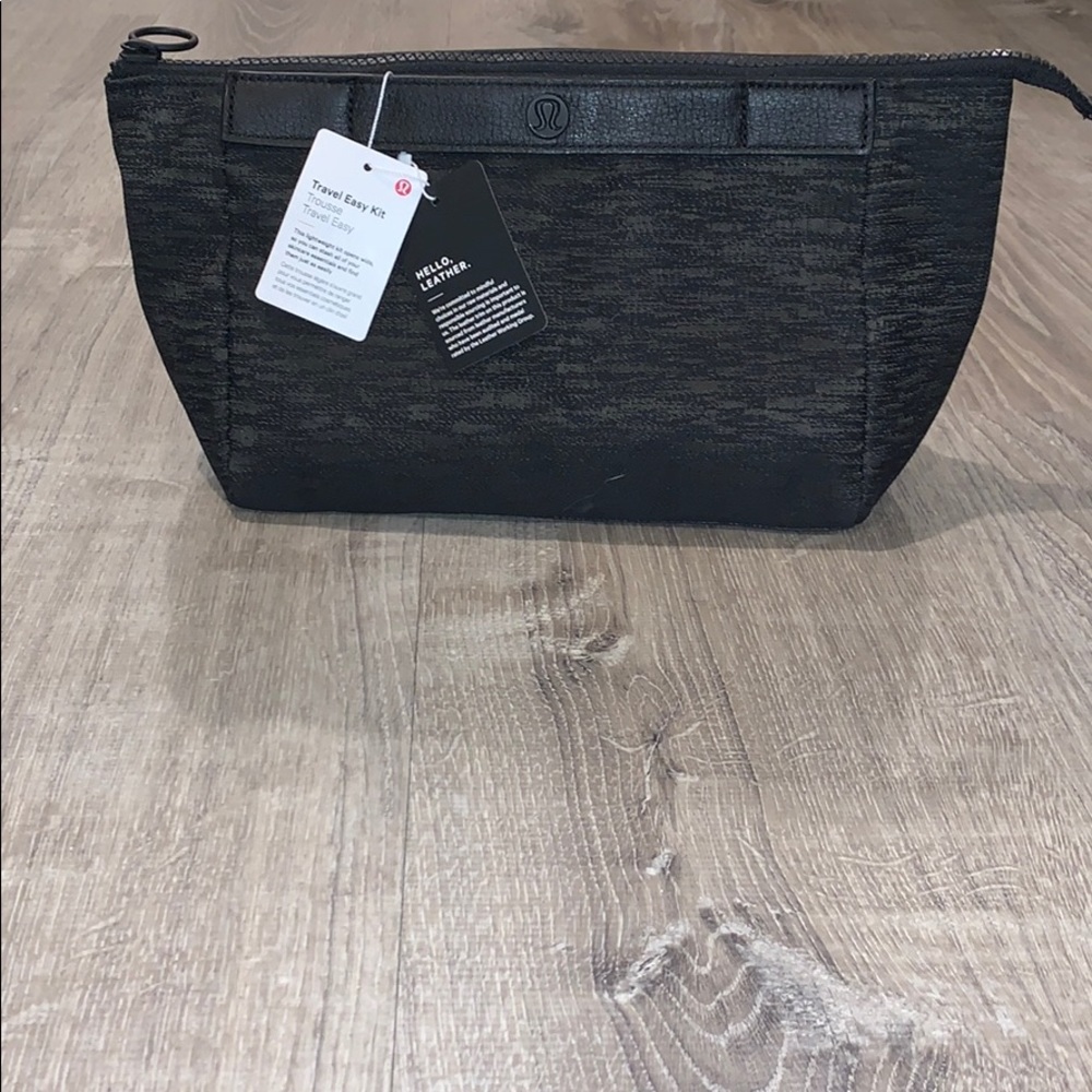 Lululemon Travel Easy Kit